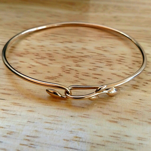 Tiffany & Co 18k Paloma Picasso Olive Leaf Bangle